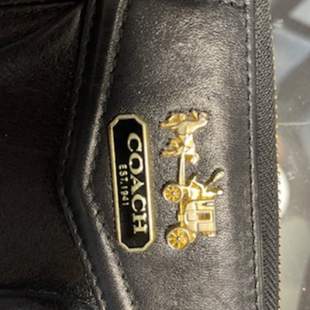 Coach Black Wallet with pale pink interior - Picture 3 of 6